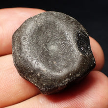 Load image into Gallery viewer, Jurassic ichthyosaur bone (vertebra) from Lyme Regis (27mm)