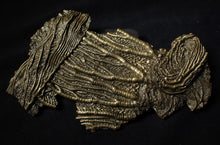 Load image into Gallery viewer, Large and rare highly detailed 3D pyrite crinoid fossil head (130 mm)